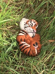 Buy Beautiful Tiger Cub Needle Felt Sculpture Lifelike Cute Gift Cat • 30£