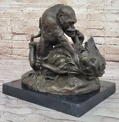 Buy Handcrafted Wildlife Art Sculpture Gorilla And Lion Battle By Masson Decor Art • 405.82£