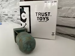 Buy TRUST ICON Street Artist - ART TOY - A-TOM BOMB  Small Size A-TOM • 80£