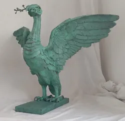 Buy Liver Bird Sculpture • 1,200£