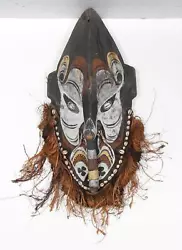 Buy African Or Oceanic Objects, Shells And Clovers Mask (21), Hand-Carved And Painte • 1,753.40£