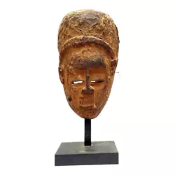 Buy Antique African  Mask Mid 19th Century, Urhobo Tribe, Nigeria, Museum Quality • 7,481.20£