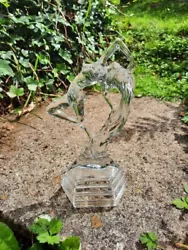 Buy Art Statue Of Girl With Long Hair Made From Glass • 100£