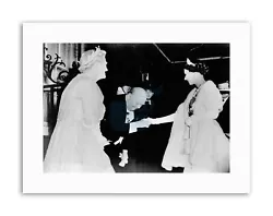 Buy Winston Churchill Queen Elizabeth Handshake Picture Vintage Canvas Art Print • 13.99£