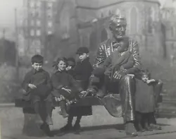 Buy Arnold Genthe Signed Photograph Of Black Child In Lap Of Lincoln Sculpture • 4,685.59£