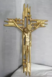 Buy VINTAGE 1960 Sculpture Christ Gold Metal CRUCIFIX • 76.44£