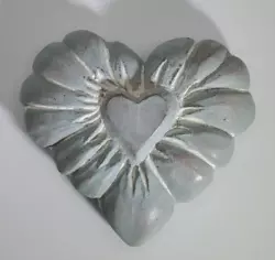 Buy Vintage, 1993, Isabel Bloom Heart Sculpture • 14.92£