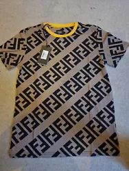 Buy Mens Medium Fendi T Shirt Bnwts • 25£